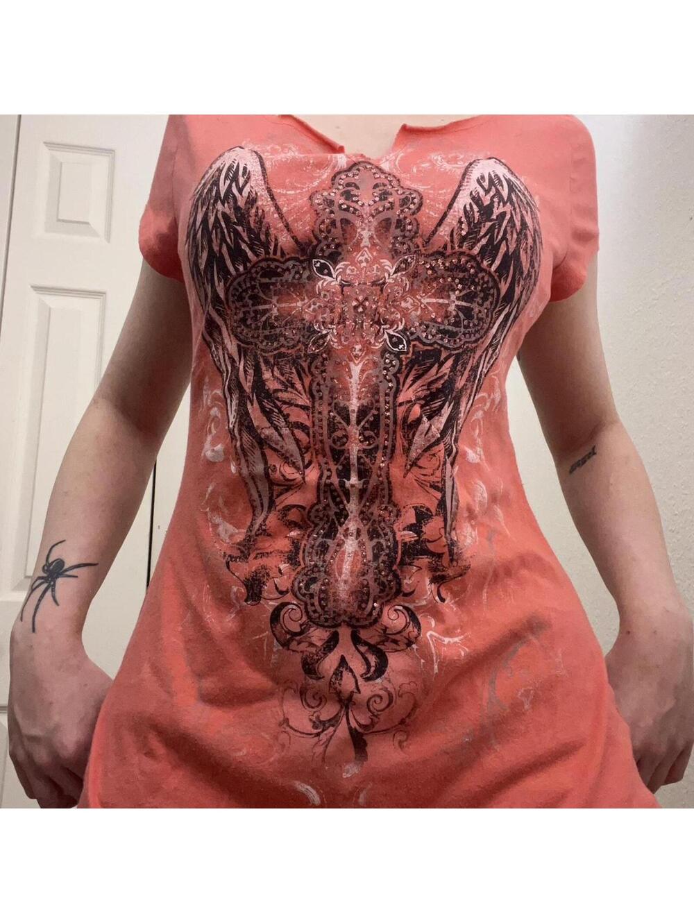 cross and angel wings graphic tee